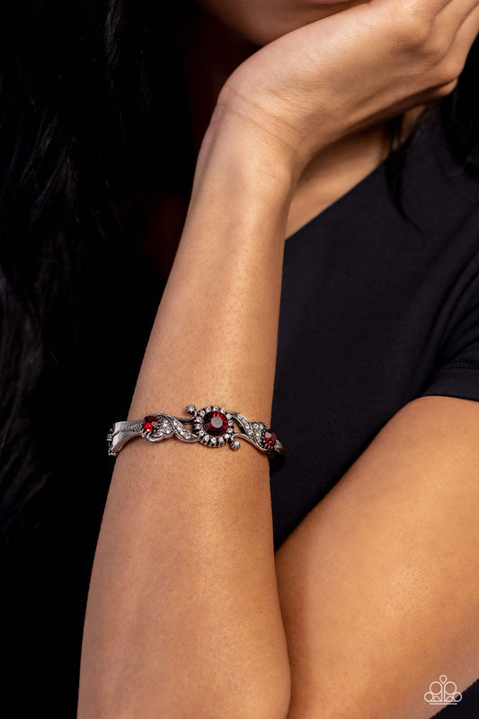 Expert Elegance - Red