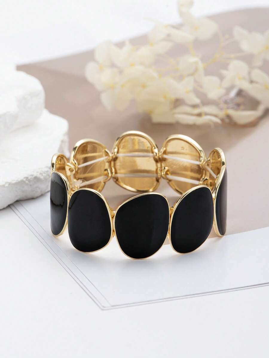 Minimalist Chic Bracelet - Black