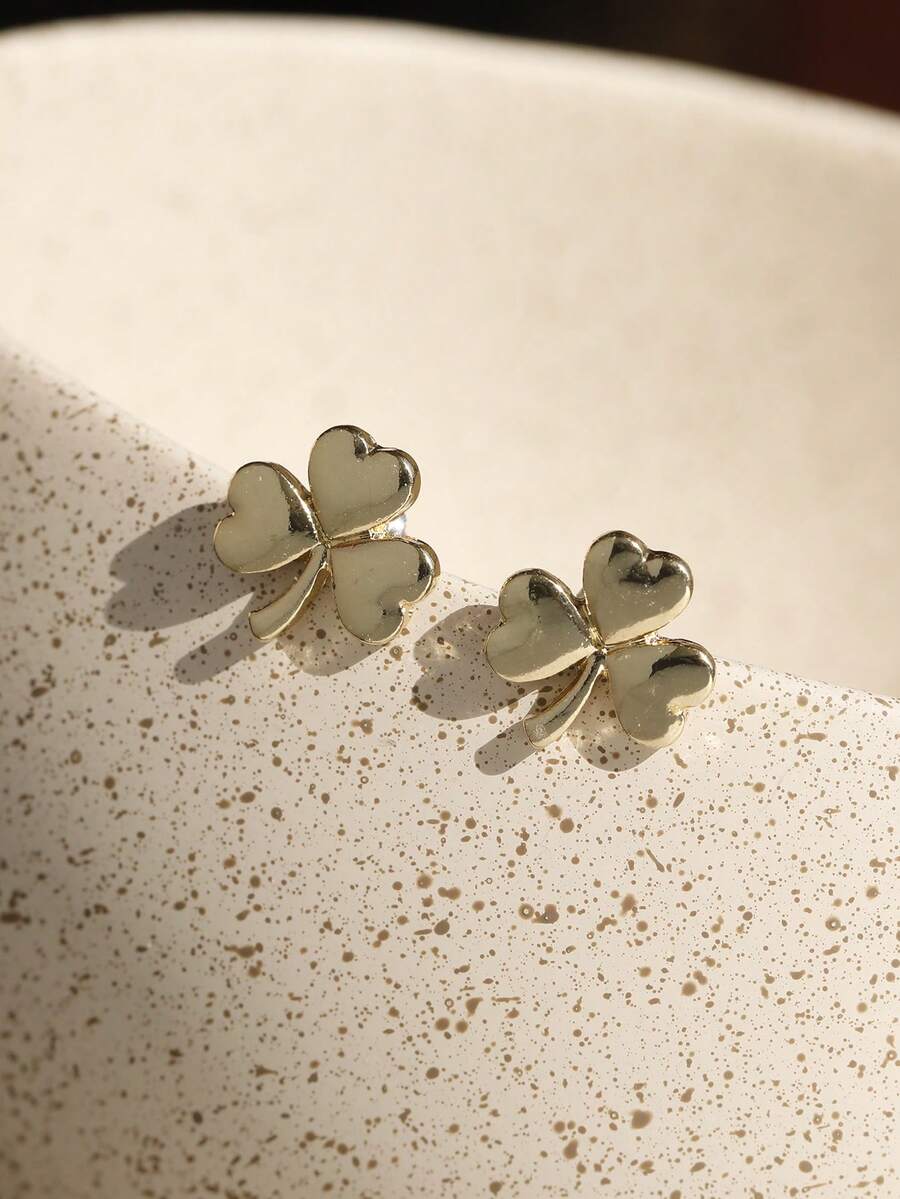Clover Stud - Gold
