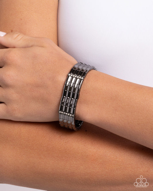 Glistening Getaway - Black