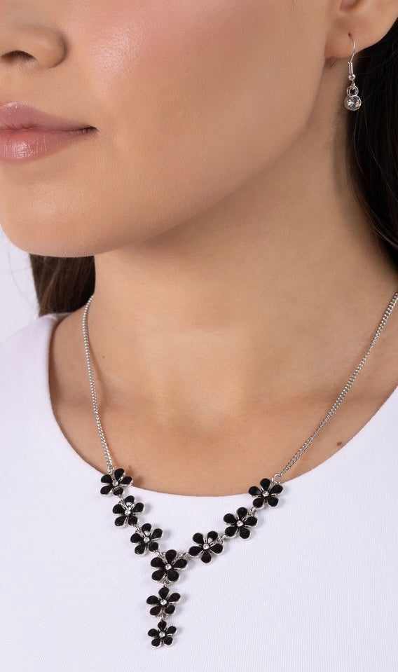 Flowering Feature - Black