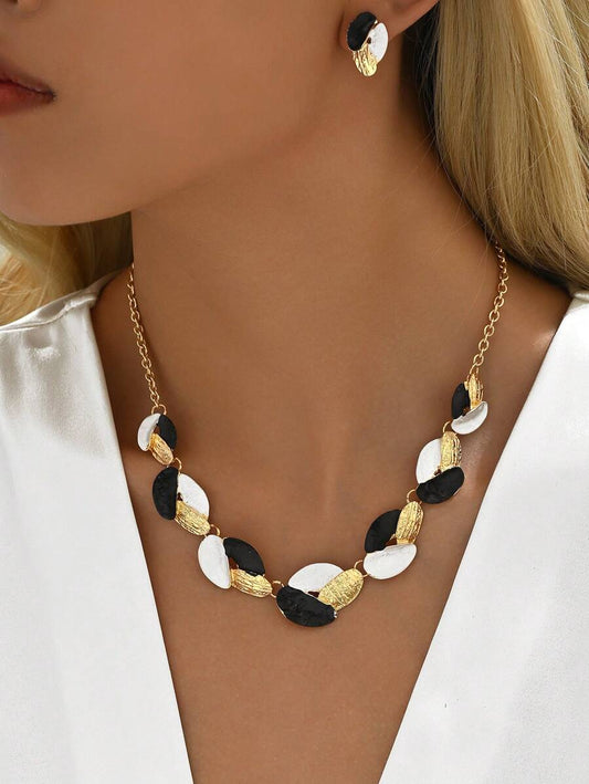Asymmetrical Leaf Decor Set - Black Gold