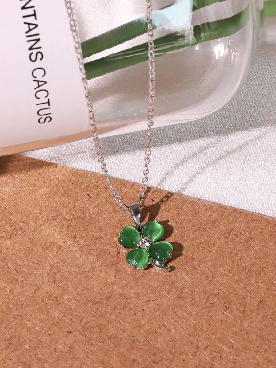 Four Leaf Clover Necklace - Green